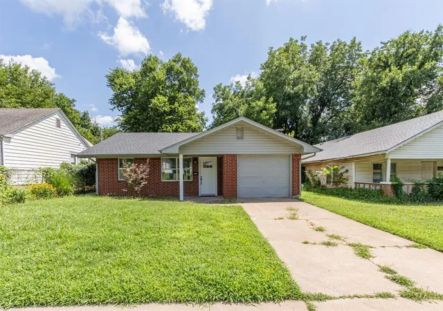 1st image of 124 W Brule St, Purcell, OK 73080 | MLS# 1238111