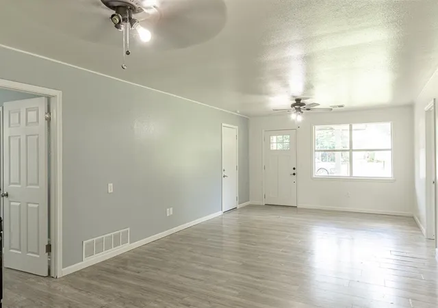 2nd image of 124 W Brule St, Purcell, OK 73080 | MLS# 1238111