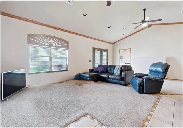 Photo 5 of Single family home for sale at 610 W Choctaw St, Lindsay, OK 73052 | MLS# 1238124 | Listing updated on 2026-07-07
