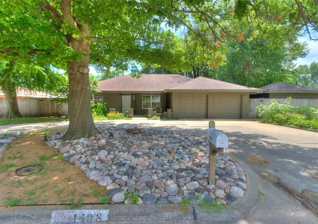 2nd image of 1408 Spruce Dr, Norman, OK 73072 | MLS# 1238126