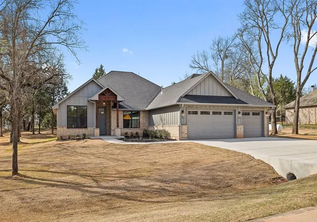 Photo 2 of Single family home for sale at 2411 Black Jack Way, Blanchard, OK 73010 | MLS# 1238144 | Listing updated on 2026-09-01