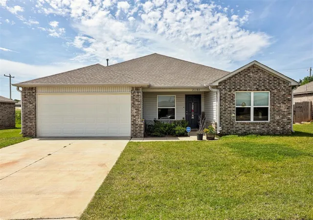 Photo 1 of Single family home for sale at 21186 Winding Brk, Harrah, OK 73045 | MLS# 1238147 | Listing updated on 2026-09-15