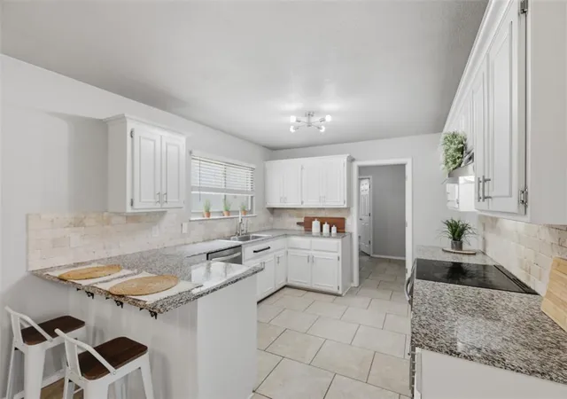 Photo 4 of Sale Pending at 709 Palo Verde Ct, Yukon, OK 73099 | MLS# 1238158 | Listing updated on 2026-09-04