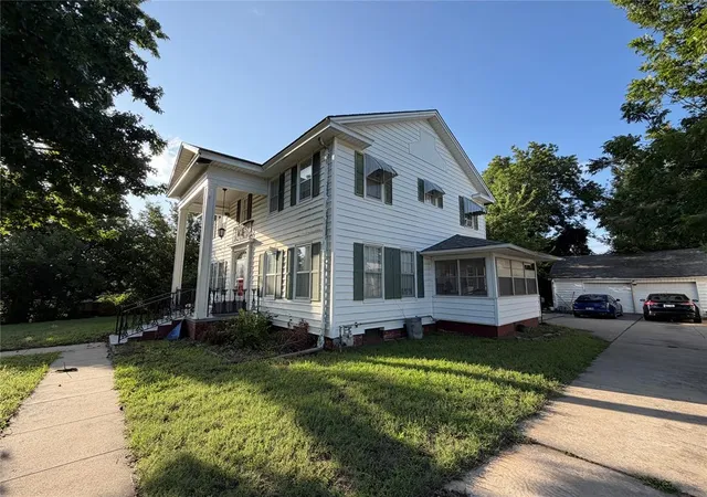 Homes for sale in Shawnee, OK | 21 E Ayre St, Shawnee, OK 74801 | MLS# 1238171