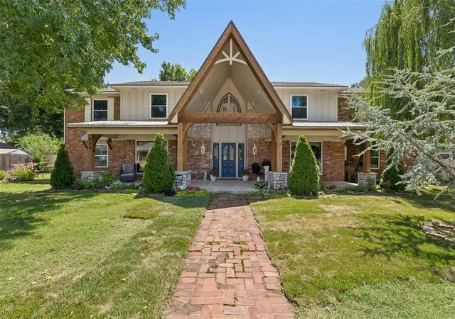5th image of 806 Glenmanor Dr, Oklahoma City, OK 73110 | MLS# 1238178
