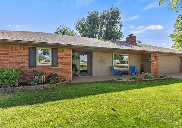 2nd image of 2121 Lyle Rd, Weatherford, OK 73096 | MLS# 1238189