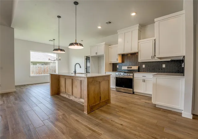 Photo 3 of Single family home for sale at 7405 NW 158th Street, Edmond, OK 73013 | MLS# 1238195 | Listing updated on 2026-09-19
