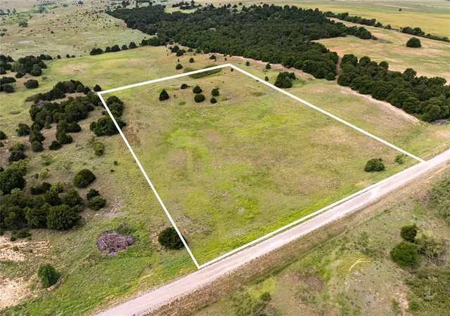 Homes for sale in Seiling, OK | Ew 0690 Rd, Seiling, OK 73663 | MLS# 1238197