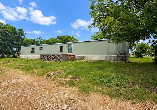 Homes for sale in Sulphur, OK | 206 W Tahlequah Ave, Sulphur, OK 73086 | MLS# 1238204