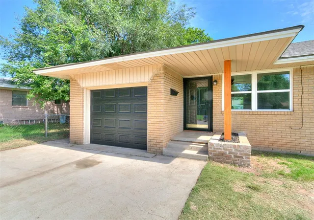 Photo 3 of Sale Pending at 3037 Sw 65th Place, Oklahoma City, OK 73159 | MLS# 1238221 | Listing updated on 2026-08-24