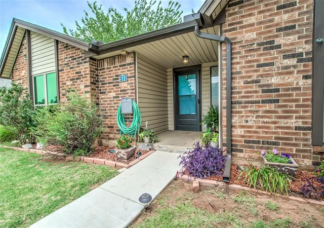 image of 517 Nw 140th St, Edmond, OK 73013 | MLS# 1238239