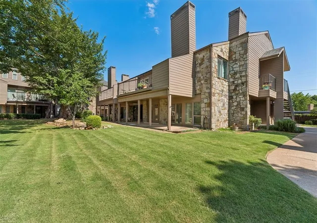 Homes for sale in Oklahoma City, OK | 6000 N Pennsylvania Avenue, Oklahoma City, OK 73112 | Houzeo