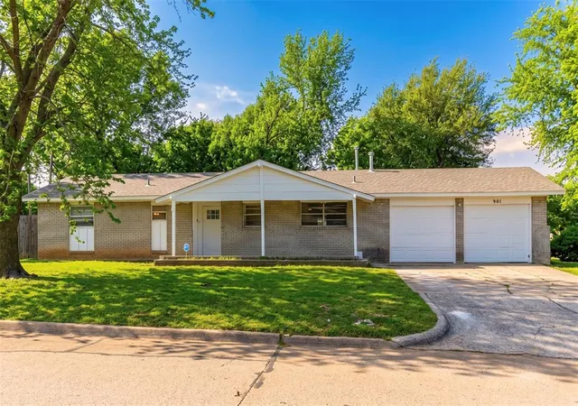 Single family home for sale at 901 Shalimar Dr, Oklahoma City, OK 73115 | MLS# 1238259