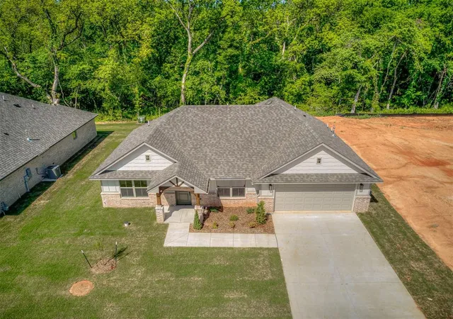 Homes for sale in Noble, OK | 120 Mountain Laurel Wy, Noble, OK 73068 | MLS# 1238273
