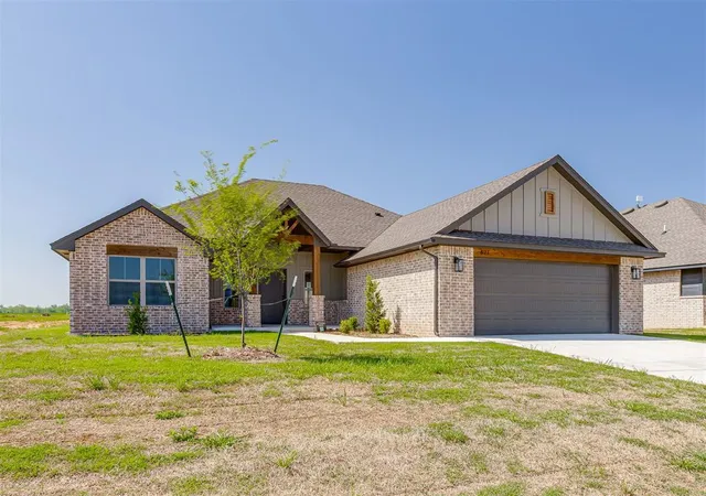 1st image of 621 Trails End Dr, Shawnee, OK 74804 | MLS# 1238276