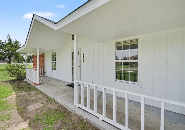Homes for sale in Granite, OK | 406 E Hahn St, Granite, OK 73547 | MLS# 1238291