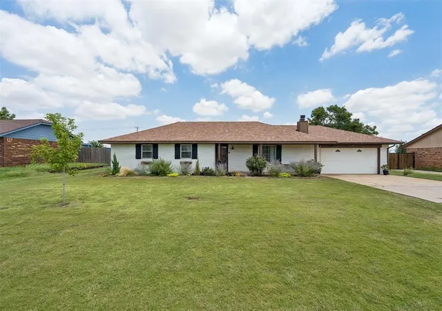 Homes for sale in Piedmont, OK | 2111 Van Buren Ave, Piedmont, OK 73078 | MLS# 1238309