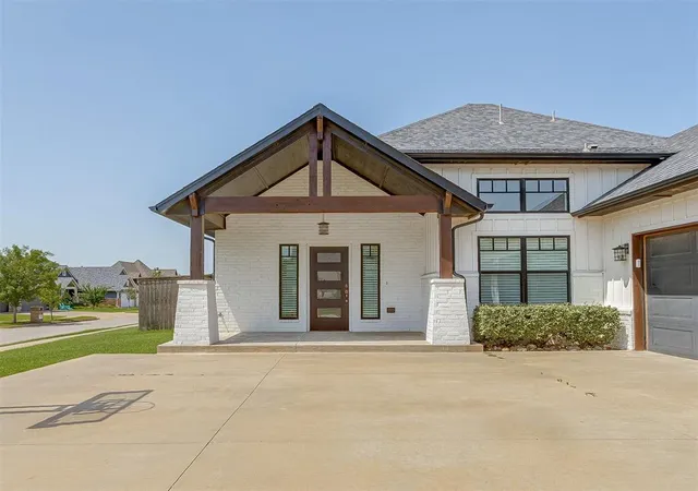 4th image of 8429 Nw 133Rd St, Oklahoma City, OK 73142 | MLS# 1238316