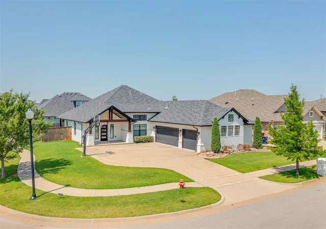 1st image of 8429 Nw 133rd St, Oklahoma City, OK 73142 | MLS# 1238316