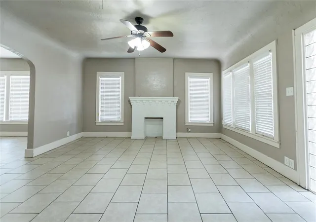 3rd image of 612 W 6th Street, Elk City, OK 73644 | MLS# 1238319