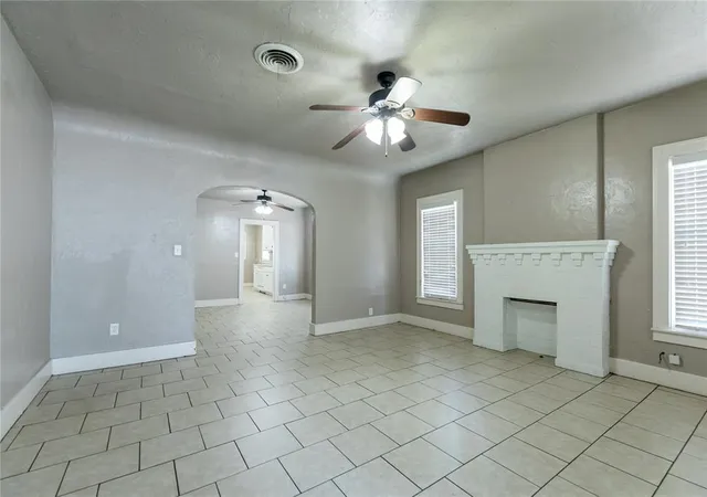 4th image of 612 W 6th Street, Elk City, OK 73644 | MLS# 1238319
