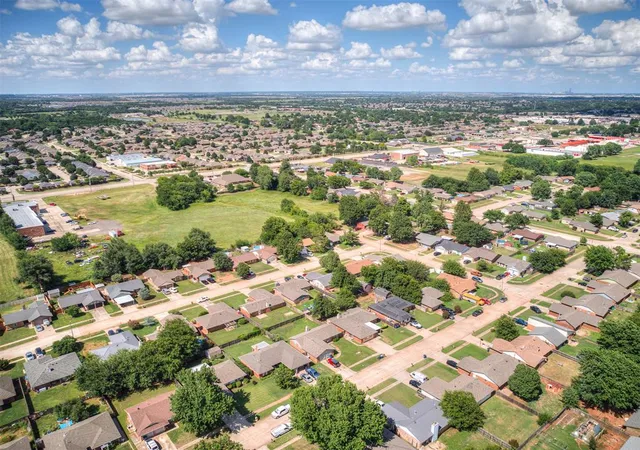 40th image of 741 W Elder Dr, Mustang, OK 73064 | MLS# 1238322