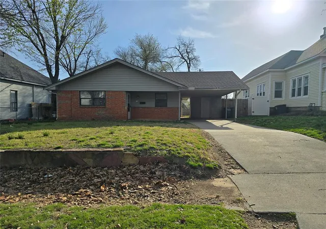 Homes for sale in Shawnee, OK | 807 N Beard Ave, Shawnee, OK 74801 | MLS# 1238323