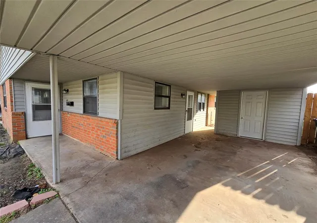 Homes for sale in Shawnee, OK | 807 N Beard Ave, Shawnee, OK 74801 | MLS# 1238323
