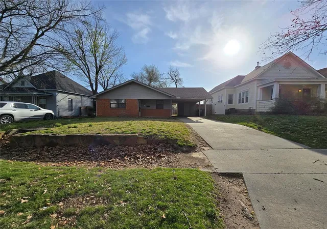 Homes for sale in Shawnee, OK | 807 N Beard Ave, Shawnee, OK 74801 | MLS# 1238323