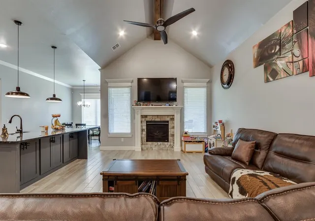 Photo 4 of Sale Pending at 1711 W Blake Way, Mustang, OK 73064 | MLS# 1238324 | Listing updated on 2026-09-04