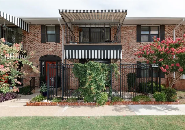 1st image of 2529 Nw 62nd St #127, Oklahoma City, OK 73112 | MLS# 1238329