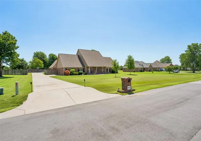 Photo 2 of Single family home for sale at 9800 Prosper Dr, Oklahoma City, OK 73151 | MLS# 1238336 | Listing updated on 2026-08-31