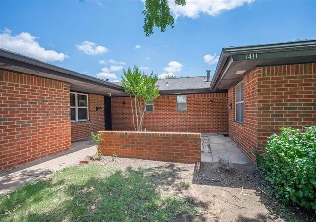 1st image of 1411 N Hartford St #1411 & 1413, Stillwater, OK 74075 | MLS# 1238342