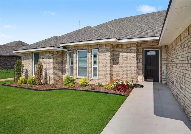 Homes for sale in Altus, OK | 3320 Continental Ct, Altus, OK 73521 | MLS# 1238357