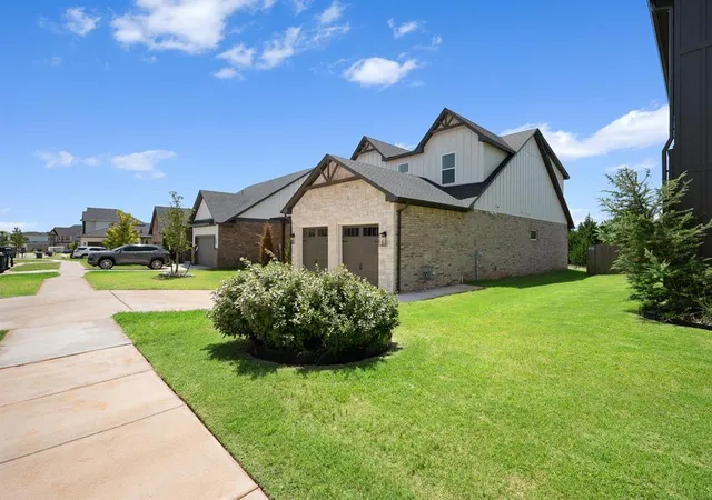 Homes for sale in Edmond, OK | 5812 Nw 154th Ter, Edmond, OK 73013 | MLS# 1238358