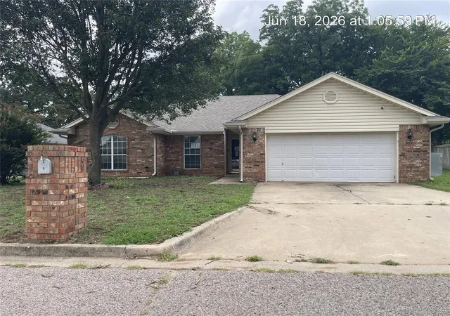 Photo 1 of Single family home for sale at 3 Larkens Pl, Shawnee, OK 74801 | MLS# 1238361 | Listing updated on 2026-09-12