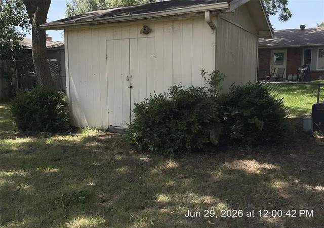 Photo 3 of Single family home for sale at 3 Larkens Pl, Shawnee, OK 74801 | MLS# 1238361 | Listing updated on 2026-09-12