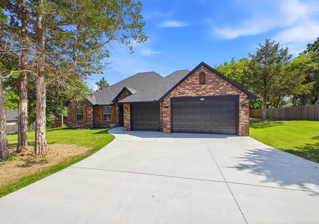 1st image of 2413 Black Jack Ct, Blanchard, OK 73010 | MLS# 1238392