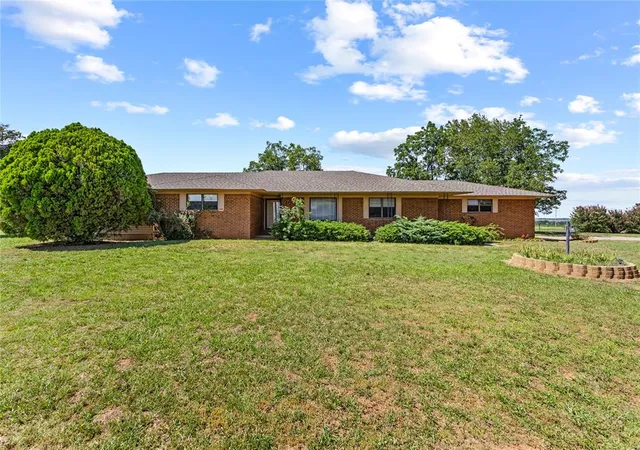 Homes for sale in Fort Cobb, OK | 10190 County Road 1310, Fort Cobb, OK 73038 | MLS# 1238398