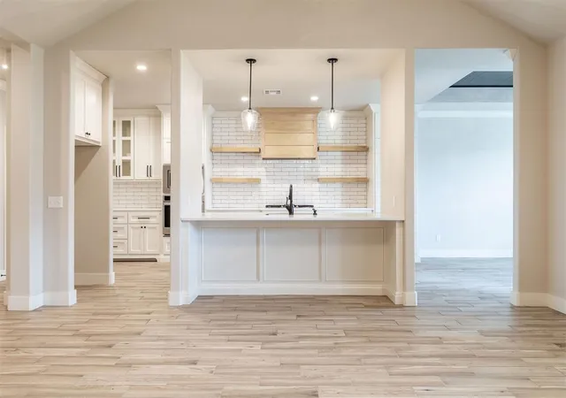 Photo 4 of Single family home for sale at 1308 Lemon Ranch Rd, Edmond, OK 73034 | MLS# 1238407 | Listing updated on 2026-07-09