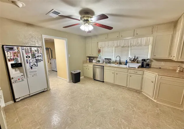 Homes for sale in Altus, OK | 1724 N Willard St, Altus, OK 73521 | MLS# 1238411