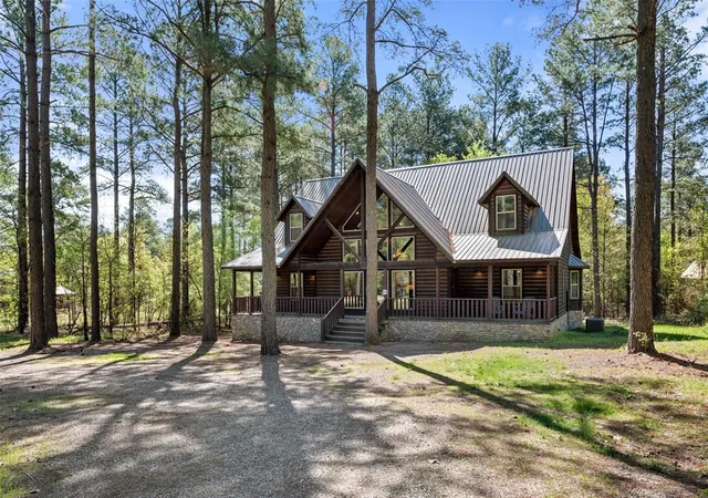 3rd image of 136 Scrub Oak Trl, Broken Bow, OK 74728 | MLS# 1238417