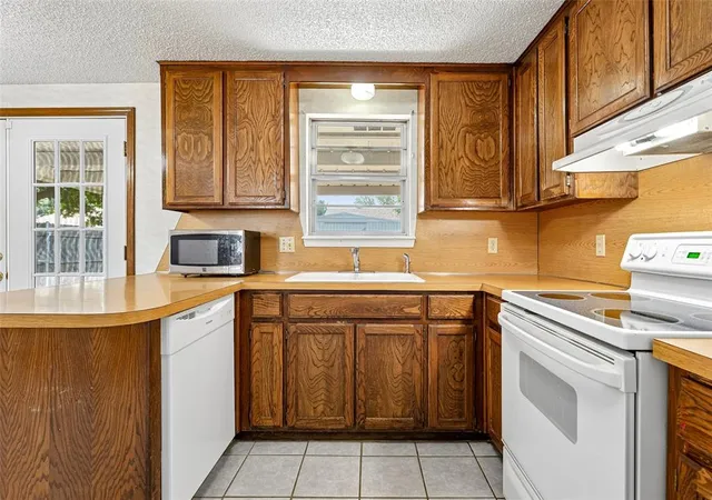 Photo 2 of Multi family home for sale at 8404 S Brookline Ave, Oklahoma City, OK 73159 | MLS# 1238436 | Listing updated on 2026-09-19