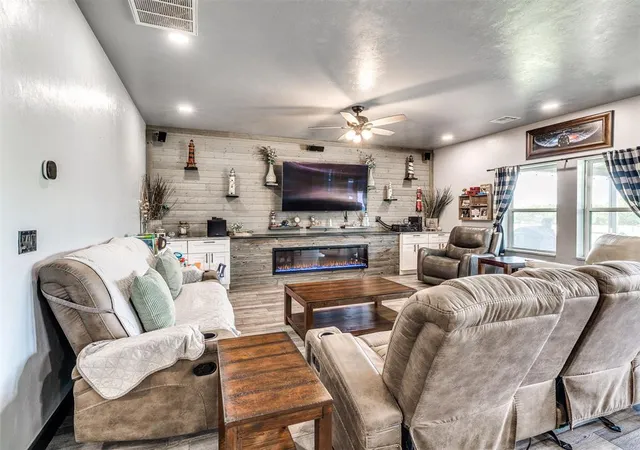 Homes for sale in Washington, OK | 17414 230Th St St, Washington, OK 73093 | MLS# 1238438