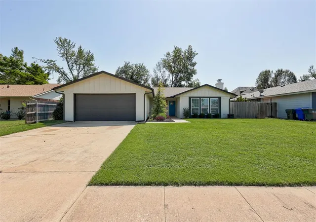 3rd image of 1509 Davinbrook Dr, Norman, OK 73072 | MLS# 1238439