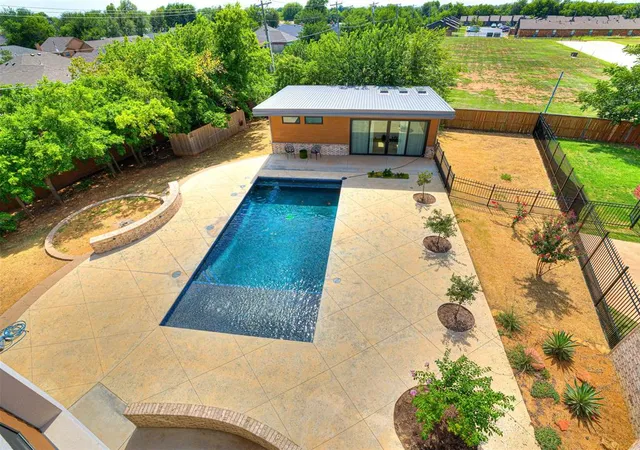 4th image of 571 S Fretz Ave, Edmond, OK 73003 | MLS# 1238443