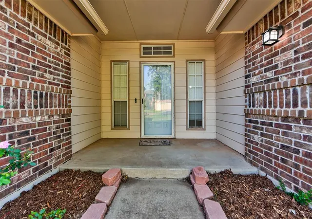 Photo 3 of Single family home for sale at 2620 Sequoyah Ave, Moore, OK 73160 | MLS# 1238453 | Listing updated on 2026-09-01
