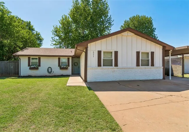 Homes for sale in Cashion, OK | 521 N 3rd St, Cashion, OK 73016 | MLS# 1238473