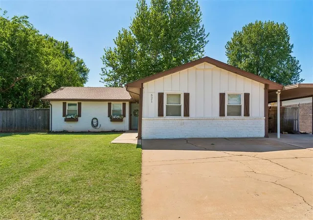 Homes for sale in Cashion, OK | 521 N 3rd St, Cashion, OK 73016 | MLS# 1238473