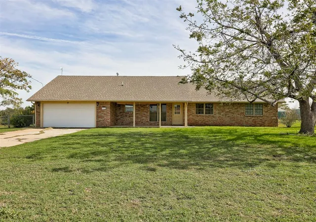 Single family home for sale at 18798 N Council Rd, Edmond, OK 73012 | MLS# 1238475
